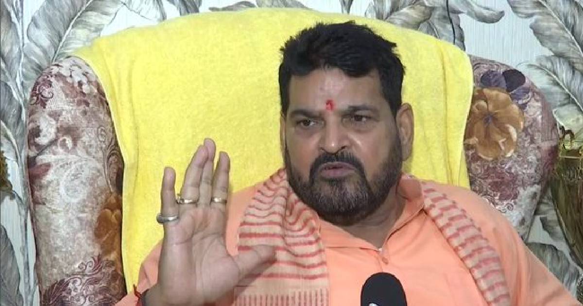 Won't allow Raj Thackeray to enter Ayodhya until he apologises to north Indians: BJP MP